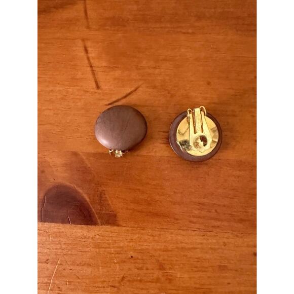 3 Vintage Clip Earrings Boho Lotus Brass Monet White Cabochon Faux Copper Dome - Picture 4 of 15